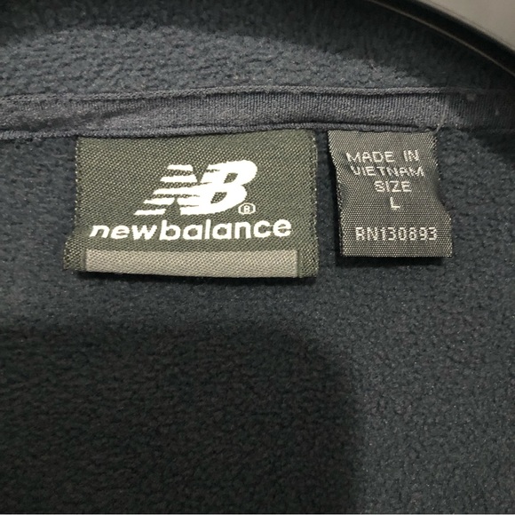 New Balance Windstopper Full Zip Black/Gray Soft Shell Jacket - Picture 3 of 7